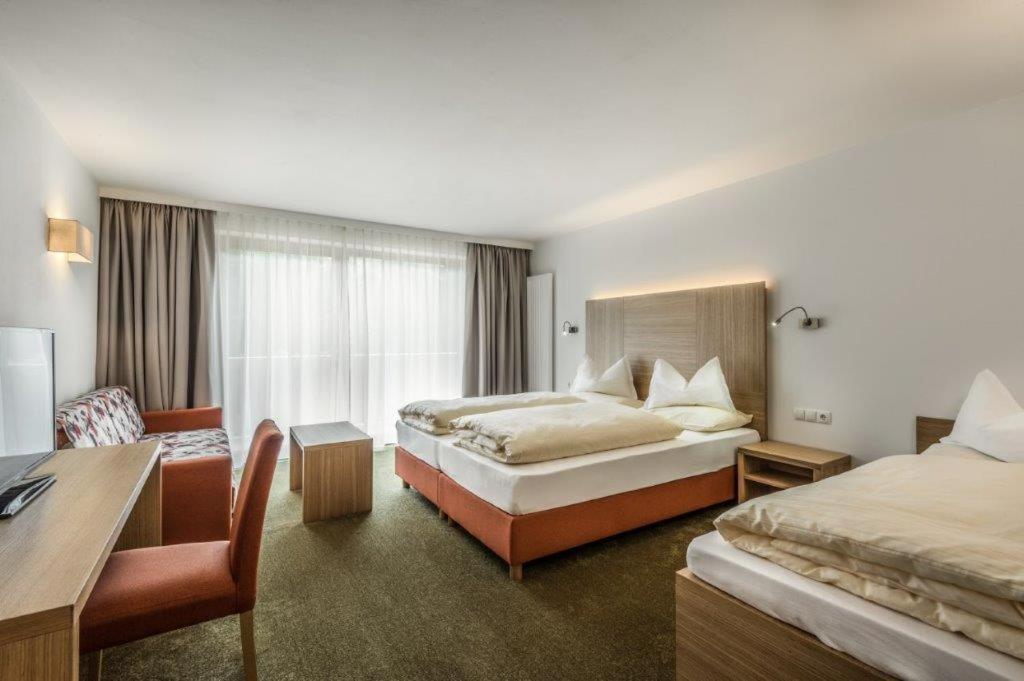 Hotel Miramonti باديا المظهر الخارجي الصورة