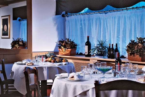 Hotel Miramonti باديا المظهر الخارجي الصورة